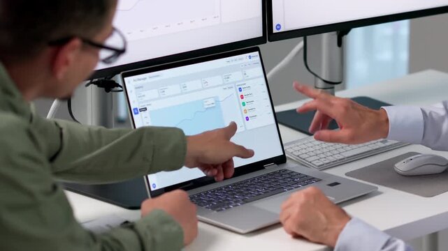 Marketing Manager Reviews Online Campaign Analytics