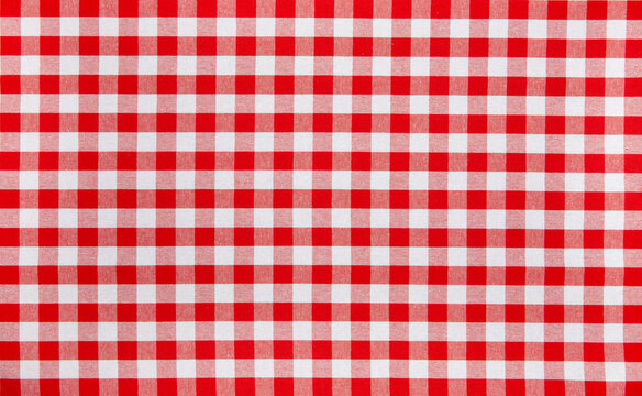 Rot weiss karierte Tischdecke auls Hintergrund