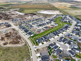 Fototapeta premium Drone shot of new suburban homes in Aspen Ridge