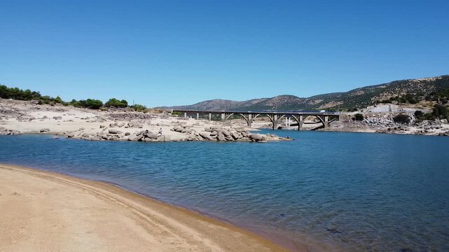 PANTANO DEL BURGUILLO Y PUENTE DE LA GAZNATA AVILA 2026 A VISTA DE DRON