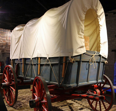 Pioneer wagon - Gateway Arch National Park Museum, St Louis, Missouri