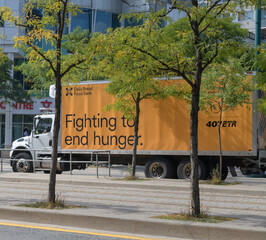 Obraz premium Daily Bread Food Bank semi on Spadina Av, Toronto