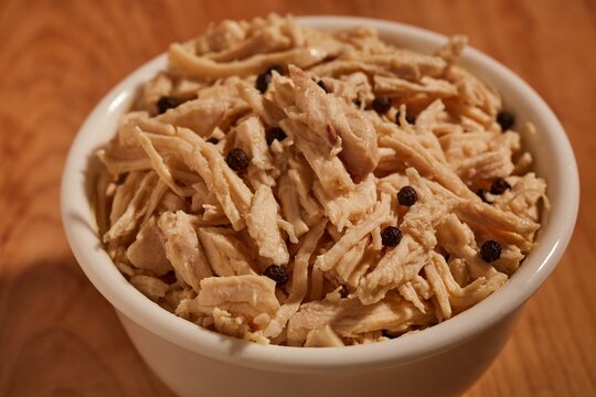 Tonno di Pollo, Italian shredded chicken in olive oil. A popular modern Italian dish