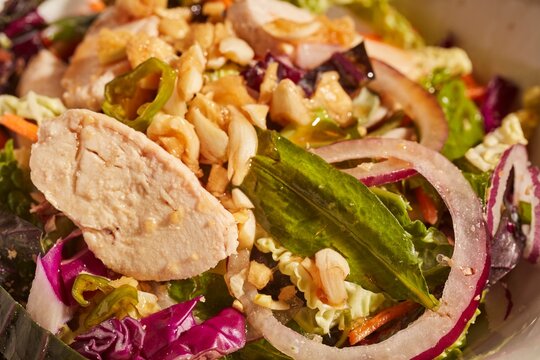 Vietnamese cabbage salad with chicken, gỏi g&agrave; bắp cải.