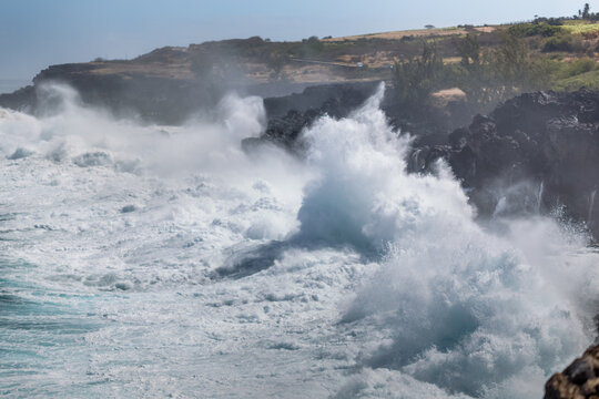 D&eacute;ferlantes sur c&ocirc;te ouest R&eacute;union 