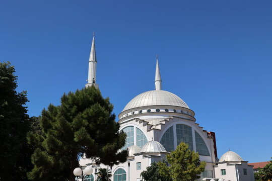 The Ebu Bekr Mosque, also called the Great Mosque of Shkodra, is the main mosque in the northern Albanian city of Shkodra