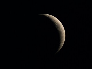 moon © Zaky