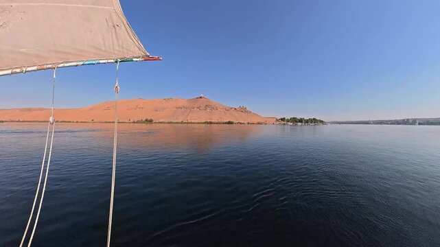 Un bonito paisaje que representa la vida en el Nilo pasando por Egipto