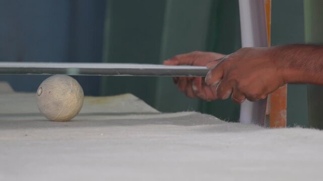 Classic manual technique for cutting and shaping glass