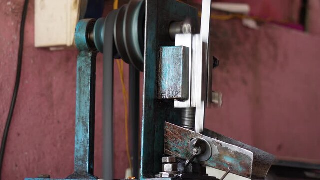Gold sheet and strip cutting machine for jewelry manufacturing