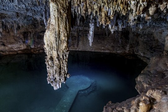 Cenote Suytun, Valladolid, Yucatan, Mexico