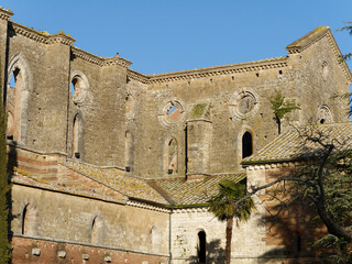 Obraz premium details of the Abbey of San Galgano in Chiusdino in the province of Siena