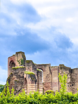 Embarking on a Trier Adventure: Roaming the Enchanting Streets of the Old Village