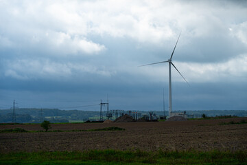 turbiny wiatrowe, farma wiatrowa, energia z wiatru © Adam Schmidt