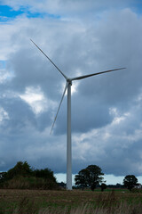 turbiny wiatrowe, farma wiatrowa, energia z wiatru © Adam Schmidt