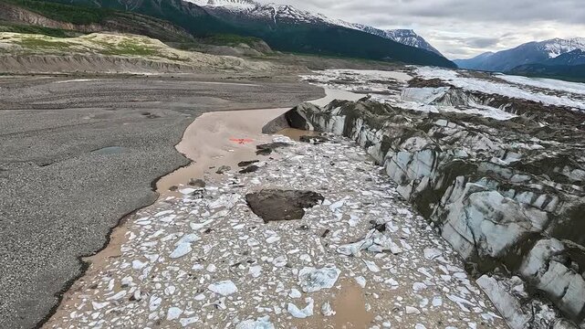 ALASKA - 9.3.2026 - Amazing aerial footage following a bush pilot swooping over Alaska's Little Bremner River, toward snow-capped mountains.