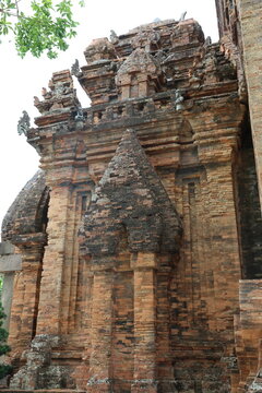 Po Nagar temple 