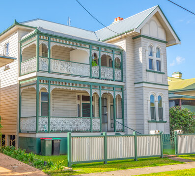 Two Storey house in Grafton