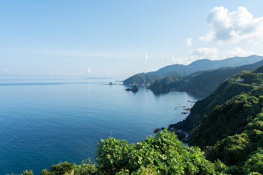 十三仏公園から望む天草下島の西側の海岸線