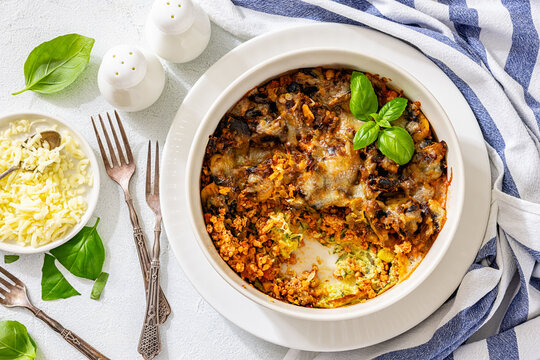 Mushroom cheeseburger bake with beef and veggies
