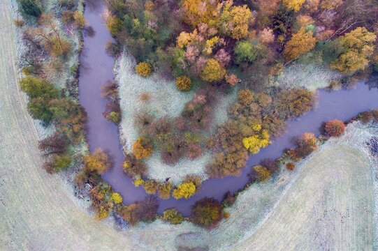 Aerial view of the Hunte in autumn, Meander, Hunte loop, Hunte, river, tree, forest, autumn colours, Huntepadd, D&ouml;tlingen, Lower Saxony, Germany