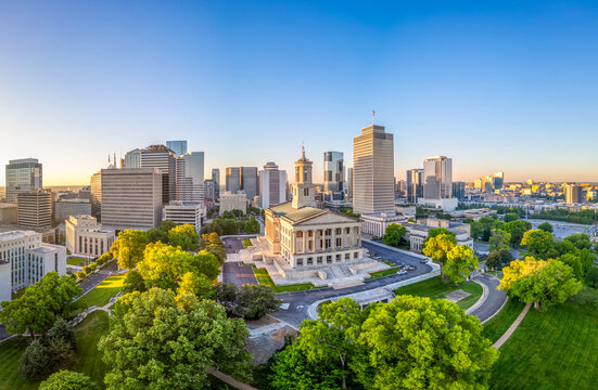 Nashville, Tennessee, USA skyline at dawn 504