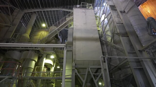 Large Industrial Spray Drying Facility for Ceramic Production