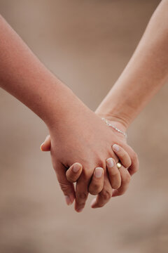 couple holding hands