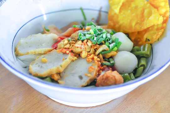 noodles with fish ball and fried wonton or noodleswithout soup
