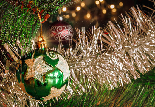 Vintage Green Star Christmas Bauble