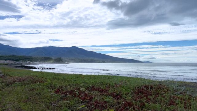 北海道様似町 アポイ岳と水平線が広がる太平洋の絶景