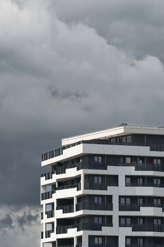 Teil eines modernen Wohnhauses in Magdeburg mit Platz f&uuml;r eigenen Text im oberen Bereich des Bildes 