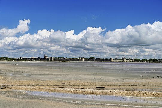 Salins du Midi, behind the historic city walls, Aigues-Mortes, Camargue, southern France, France