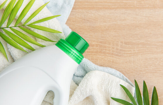 Eco friendly laundry detergent promoting natural freshness