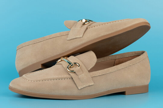 Classic brown woman shoes