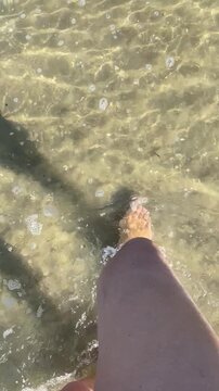 Camminare in spiaggia