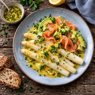 White asparagus with salmon