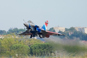 Obraz premium Rafale Solo Display 2026 décollage