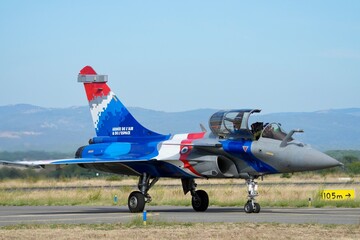 Obraz premium Rafale Solo Display 2026 roulage verrière ouverte