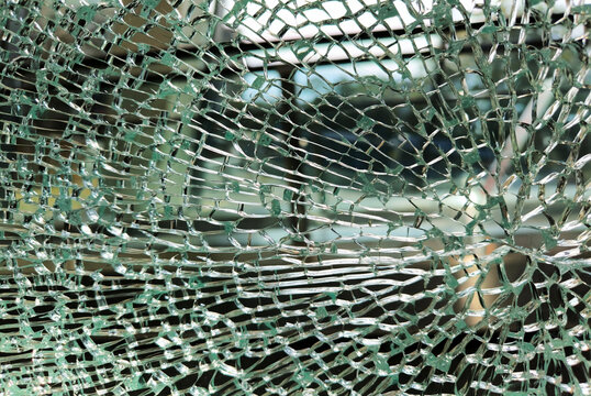 Shattered Tempered Glass Pattern