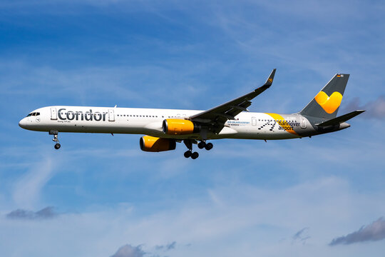 Condor Boeing 757-300 (D-ABOC) landing at Hamburg Airport on July 6, 2017 in Hamburg, Germany