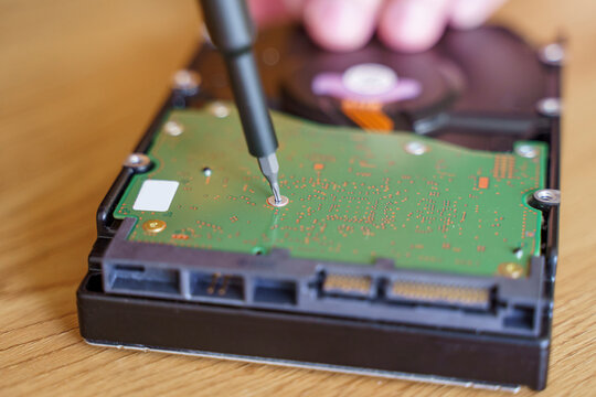 Disassembling and repairing a computer hard drive