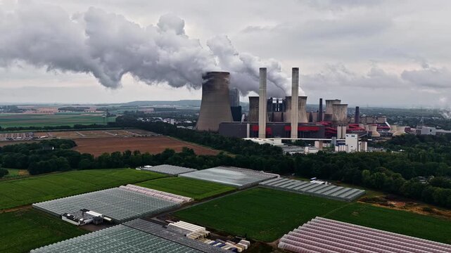RWE Power AG&rsquo;s Niederau&szlig;em lignite-fired power plant emitting pollutants into the atmosphere
