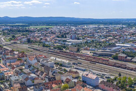 Die oberpf&auml;lzer Kreisstadt Schwandorf an der Naab aus der Vogelperspektive