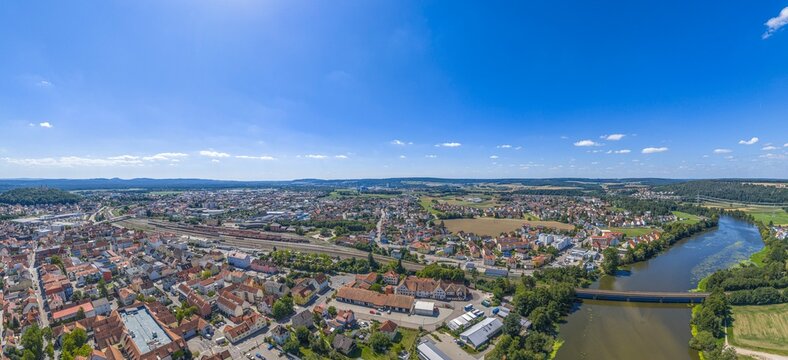 Die oberpf&auml;lzer Kreisstadt Schwandorf an der Naab aus der Vogelperspektive