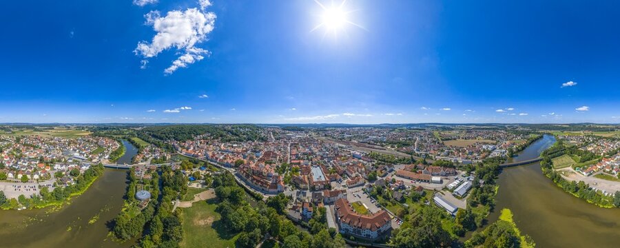 Die oberpf&auml;lzer Kreisstadt Schwandorf an der Naab aus der Vogelperspektive