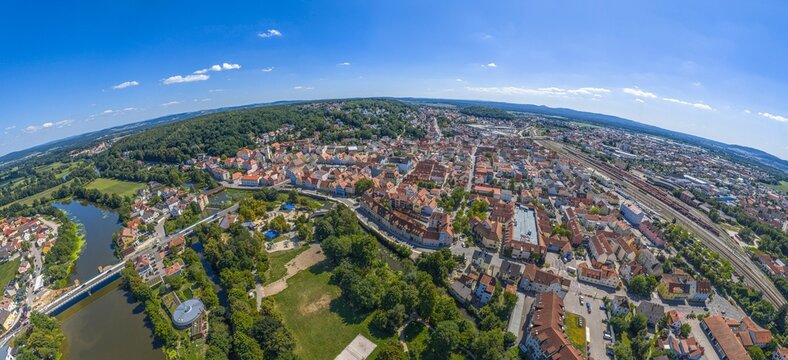 Die oberpf&auml;lzer Kreisstadt Schwandorf an der Naab aus der Vogelperspektive