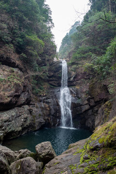 Mount Tiantai Qiongtai Xiangu Baizhang Waterfall Gorge Deep Pool Mossy Rocks Zhejiang Travel