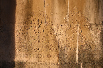Obraz premium ruined khmer hindu and buddhist temple (angkor vat) in angkor in siem reap in cambodia 