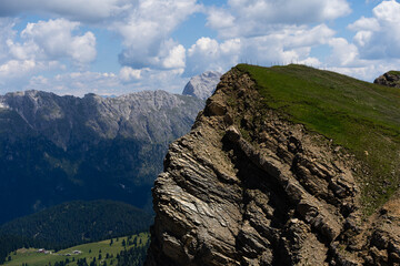 Obraz premium Idyllic mountain landscape in the Alps with blooming meadows, Alpe di Cisles, Seceda Ridgeline, Dolomiti , Pieralongia, Col Raiser